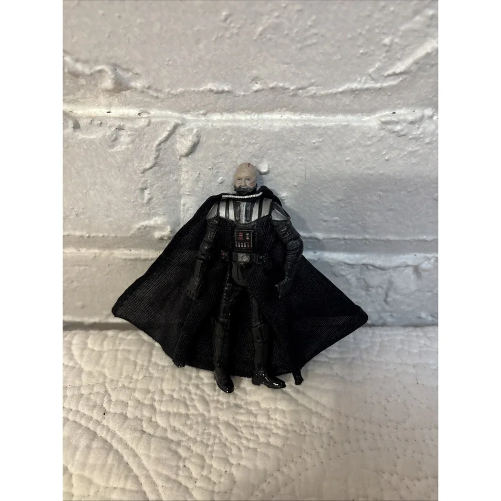 Star Wars Darth Vader Figurine 4‎ Inches Tall